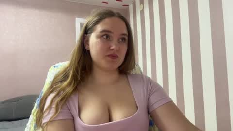 Lily online show from June 19, 2026, 10:46 pm