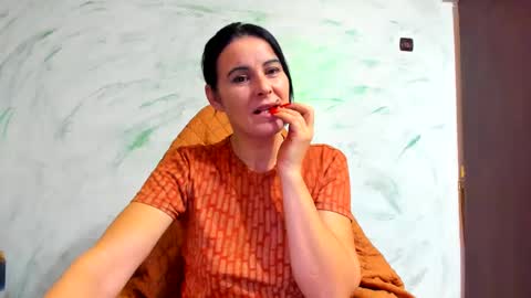 Snapshot of valysexybarbie chatting on December 18, 2024, 2:38 pm valentina online show from December 18, 2024, 2:38 pm