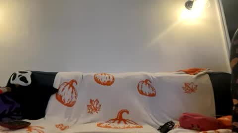 vampgatita online show from July 8, 2026, 2:49 am