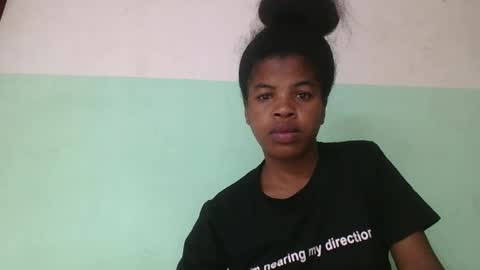 Snapshot of vanafiry chatting on February 18, 2025, 4:26 am vanafiry online show from February 18, 2025, 4:26 am