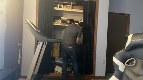 Vandal2021 online show from March 10, 2026, 6:51 am