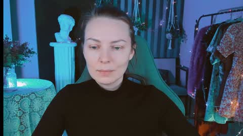 Snapshot of vandarossi chatting on December 29, 2024, 5:10 am Vanda online show from December 29, 2024, 5:10 am