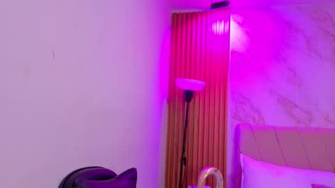 Snapshot of vane_coral chatting on February 6, 2026, 11:13 am vane_coral online show from February 6, 2026, 11:13 am