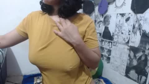 Snapshot of vanesa_20 chatting on January 25, 2025, 10:19 am vanesa_20 online show from January 25, 2025, 10:19 am