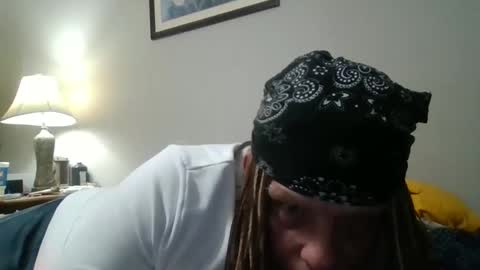 Snapshot of vanessa3211 chatting on March 4, 2026, 4:51 am greeneyebandit online show from March 4, 2026, 4:51 am