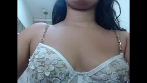 Snapshot of vanessa_f chatting on June 13, 2026, 7:01 pm vanessa online show from June 13, 2026, 7:01 pm
