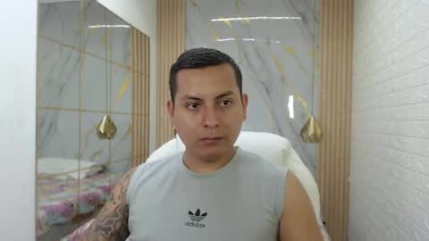 Snapshot of vanessa_f chatting on June 19, 2026, 7:06 pm vanessa online show from June 19, 2026, 7:06 pm