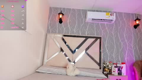 Snapshot of vanessa_guzman1 chatting on January 7, 2025, 6:35 pm online show from January 7, 2025, 6:35 pm