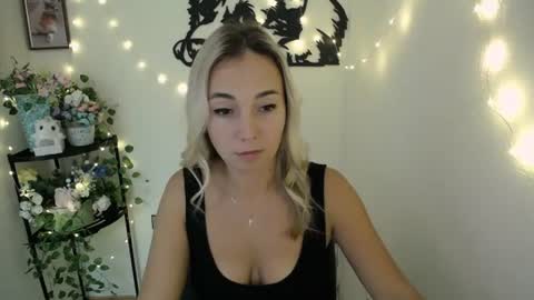 Snapshot of vanessa_joy_ chatting on July 25, 2026, 9:29 am Vanessa online show from July 25, 2026, 9:29 am