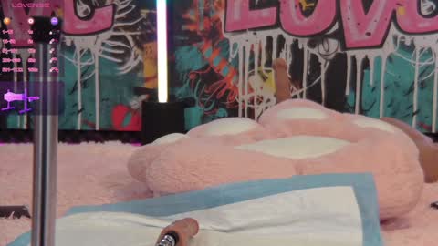  Vanessa  online show from January 7, 2025, 6:14 pm