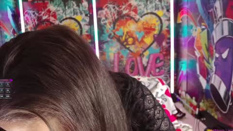 Snapshot of vanessa_love chatting on March 4, 2026, 5:41 pm Vanessa online show from March 4, 2026, 5:41 pm