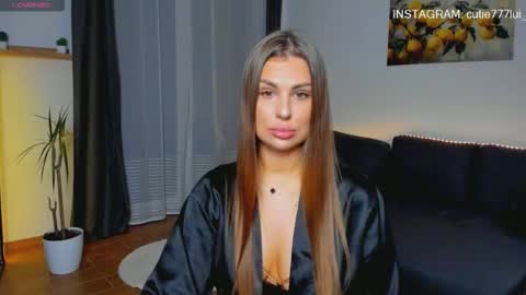 Snapshot of vanessa_moonn chatting on November 10, 2025, 10:36 am vanessa_moonn online show from November 10, 2025, 10:36 am