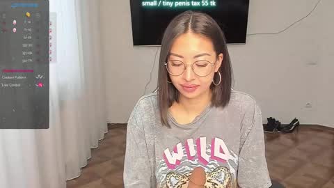 Snapshot of vanessa_sxy chatting on February 21, 2025, 3:56 am Vanessa online show from February 21, 2025, 3:56 am