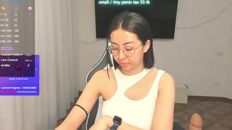 Vanessa online show from April 13, 2026, 6:13 pm