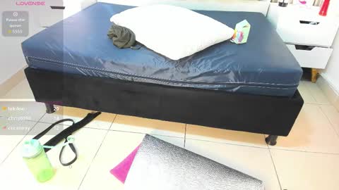 Vanessa Hard online show from November 5, 2025, 8:03 am