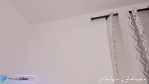 Snapshot of vanessajohnsonn chatting on January 27, 2025, 12:54 am vanessajohnsonn online show from January 27, 2025, 12:54 am