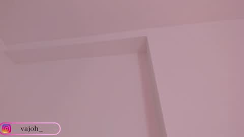 Snapshot of vanessajohnsonn chatting on February 6, 2026, 12:37 am vanessajohnsonn online show from February 6, 2026, 12:37 am