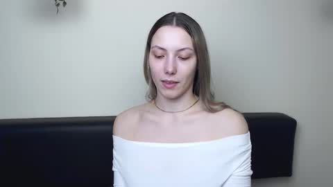 Snapshot of vanessakim_ chatting on February 18, 2026, 5:09 pm Vanessa online show from February 18, 2026, 5:09 pm