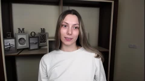 Snapshot of vanessakim_ chatting on March 1, 2026, 6:32 pm Vanessa online show from March 1, 2026, 6:32 pm