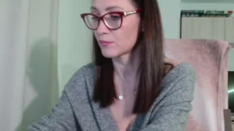 Vanessa online show from April 2, 2026, 4:04 pm