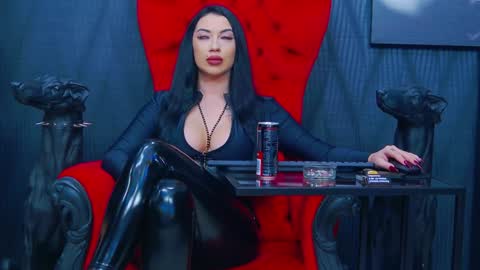 Snapshot of vanessamorningstar1 chatting on February 4, 2025, 10:13 pm Miss Vanessa online show from February 4, 2025, 10:13 pm