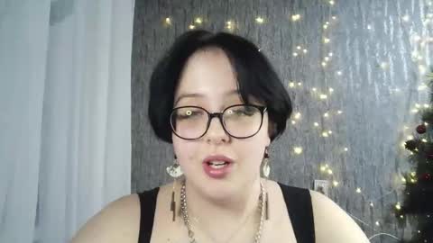 vanessashadow online show from February 9, 2026, 7:07 pm