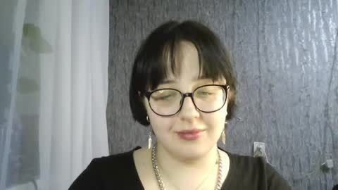 vanessashadow online show from April 9, 2026, 10:48 pm