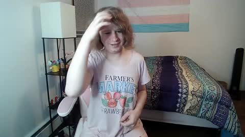 vanfairy526 online show from April 2, 2026, 9:40 am