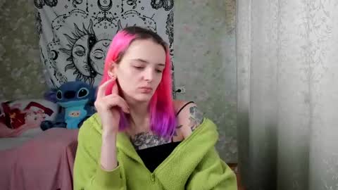 Snapshot of vanilla_arya chatting on February 27, 2025, 10:37 am Adelina online show from February 27, 2025, 10:37 am