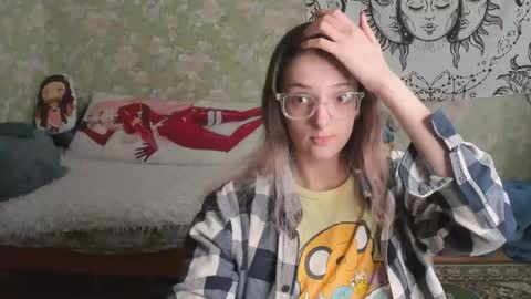 Adelina online show from May 14, 2026, 9:49 am