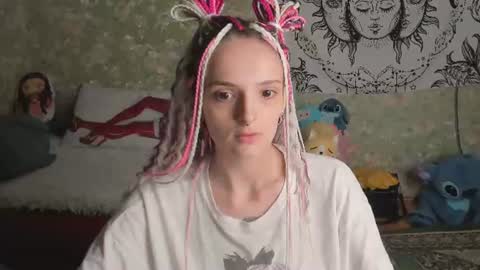 Snapshot of vanilla_arya chatting on June 15, 2026, 4:09 pm Adelina online show from June 15, 2026, 4:09 pm
