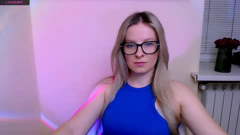 Mia online show from February 12, 2026, 8:20 am