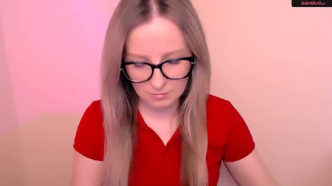 Snapshot of vanillaex_ chatting on April 26, 2026, 10:57 am Mia online show from April 26, 2026, 10:57 am