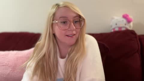 Snapshot of vanillapuddingpie chatting on January 24, 2025, 3:22 am vanillapuddingpie online show from January 24, 2025, 3:22 am