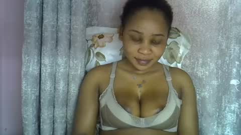 vanillavenus online show from July 1, 2026, 12:29 pm