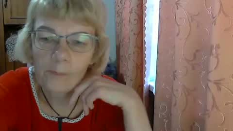 Snapshot of vanillaxcreamy chatting on December 10, 2024, 7:37 am Vanillaxcreamy online show from December 10, 2024, 7:37 am