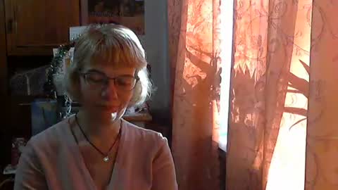 Snapshot of vanillaxcreamy chatting on December 19, 2024, 12:23 pm Vanillaxcreamy online show from December 19, 2024, 12:23 pm