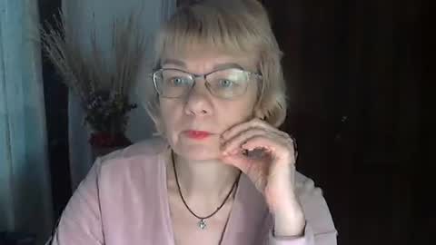Snapshot of vanillaxcreamy chatting on January 18, 2025, 11:54 am Vanillaxcreamy online show from January 18, 2025, 11:54 am