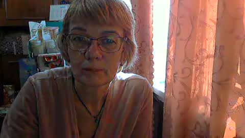 Snapshot of vanillaxcreamy chatting on February 19, 2025, 11:17 am Vanillaxcreamy online show from February 19, 2025, 11:17 am