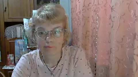 Snapshot of vanillaxcreamy chatting on March 9, 2025, 3:27 pm Vanillaxcreamy online show from March 9, 2025, 3:27 pm