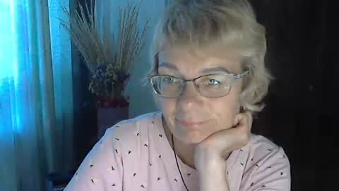 Snapshot of vanillaxcreamy chatting on October 2, 2025, 1:18 pm Vanillaxcreamy online show from October 2, 2025, 1:18 pm