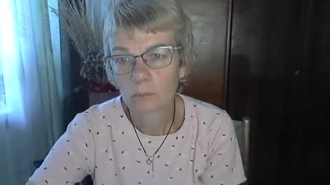 Snapshot of vanillaxcreamy chatting on October 12, 2025, 10:58 am Vanillaxcreamy online show from October 12, 2025, 10:58 am