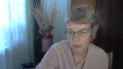 Snapshot of vanillaxcreamy chatting on October 24, 2025, 9:17 am Vanillaxcreamy online show from October 24, 2025, 9:17 am