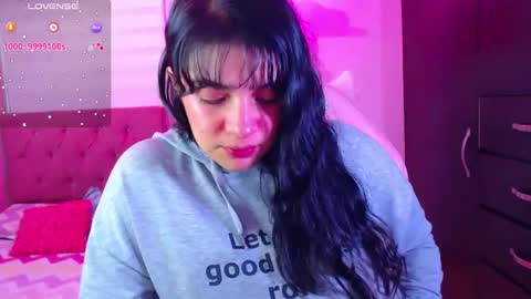 Snapshot of vannessa_shy chatting on December 30, 2024, 8:04 pm Vanesa online show from December 30, 2024, 8:04 pm