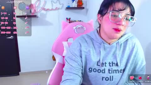 Snapshot of vannessa_shy chatting on February 22, 2025, 4:40 pm Vanesa online show from February 22, 2025, 4:40 pm