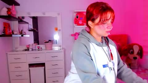 Vanesa online show from June 3, 2026, 8:03 pm