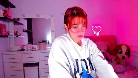 Snapshot of vannessa_shy chatting on June 9, 2026, 11:38 pm Vanesa online show from June 9, 2026, 11:38 pm