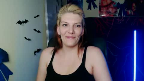 Snapshot of vanrey_ chatting on April 22, 2026, 4:48 am Vanessa online show from April 22, 2026, 4:48 am