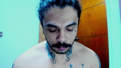 Snapshot of vanvelckan_ chatting on July 19, 2026, 12:36 am vanvelckan_ online show from July 19, 2026, 12:36 am