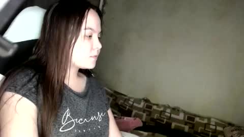 Snapshot of var_kiss chatting on November 15, 2025, 11:18 am Var Kiss online show from November 15, 2025, 11:18 am